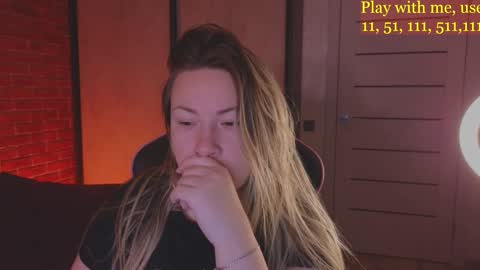 Snapshot of cute_darina chatting on 01.10.25 Everyday stream in the same time online show from 01.10.25