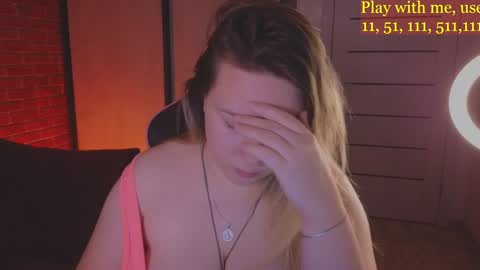 Snapshot of cute_darina chatting on 01.10.25 Everyday stream in the same time online show from 01.10.25