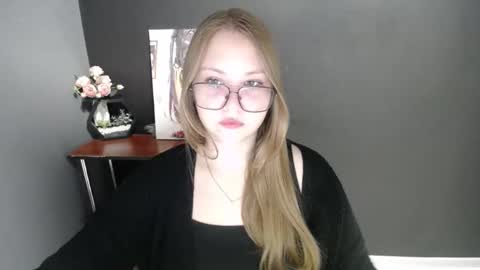 Veronica online show from 10.21.25