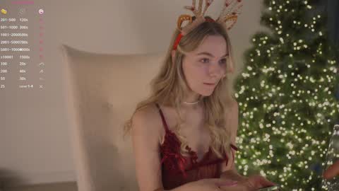 Snapshot of cute_pie_an chatting on 12.29.24 AN online show from 12.29.24