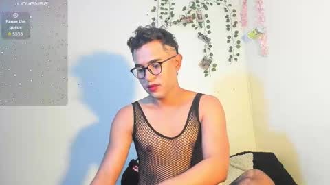Snapshot of cute_sammy_1 chatting on 09.24.25 cute_sammy_1 online show from 09.24.25