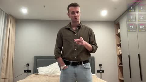 cute_skywalker online show from 11.10.25