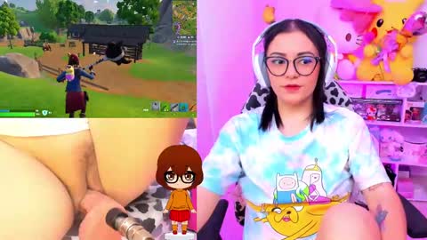 Snapshot of cutecinamonroll chatting on 02.10.25 Cinna independent model online show from 02.10.25