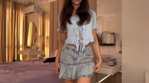 Snapshot of cuteelsa_ chatting on 09.23.25 Elsa online show from 09.23.25