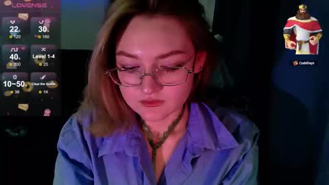 Snapshot of cutepie33 chatting on 09.23.25 cutepie33 online show from 09.23.25