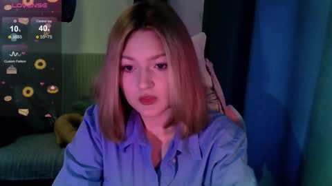 Snapshot of cutepie33 chatting on 10.09.25 cutepie33 online show from 10.09.25