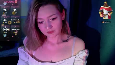 Snapshot of cutepie33 chatting on 10.21.25 cutepie33 online show from 10.21.25