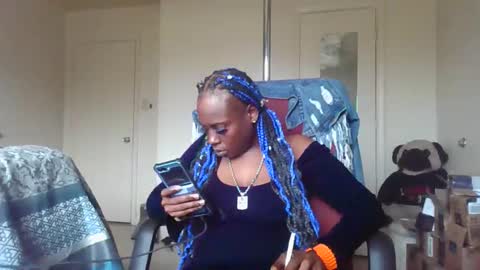 Snapshot of cuteshotkiki chatting on 02.04.25 mary mack online show from 02.04.25