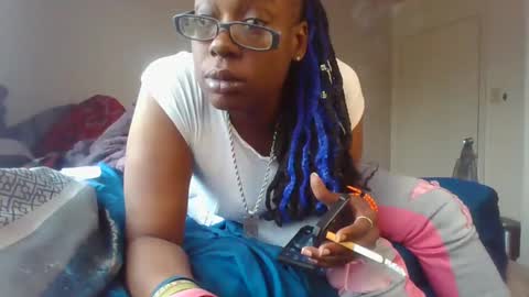 Snapshot of cuteshotkiki chatting on 02.23.25 mary mack online show from 02.23.25