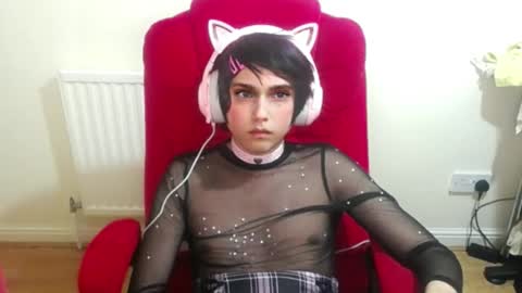 Snapshot of cutest_princess chatting on 10.02.25 cutest_princess online show from 10.02.25