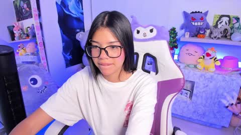 Snapshot of cutestephuwu chatting on 12.20.24 - independent model online show from 12.20.24