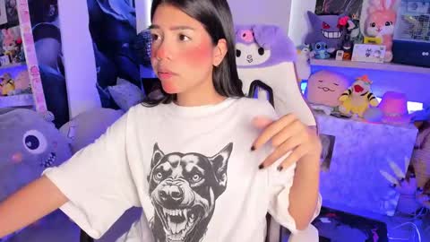 Snapshot of cutestephuwu chatting on 02.17.25 - independent model online show from 02.17.25