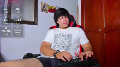 Snapshot of cuteznowyy chatting on 12.12.24 Ask me online show from 12.12.24