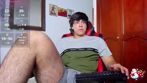 Snapshot of cuteznowyy chatting on 12.23.24 Ask me online show from 12.23.24