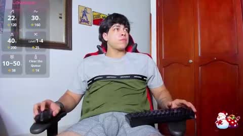 Snapshot of cuteznowyy chatting on 12.23.24 Ask me online show from 12.23.24