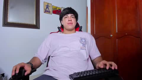 Snapshot of cuteznowyy chatting on 01.07.25 Ask me online show from 01.07.25