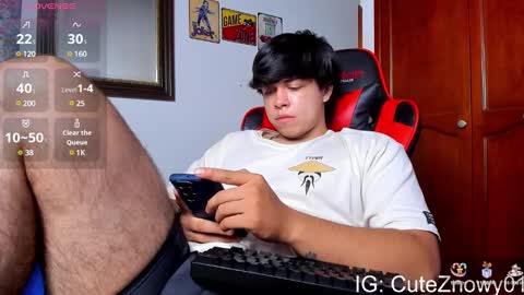 Snapshot of cuteznowyy chatting on 01.29.25 Ask me online show from 01.29.25