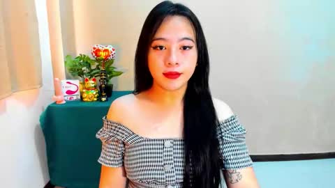 cutie_asianwoman online show from 10.17.25
