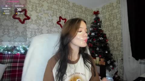 Snapshot of cutiekitty_cb chatting on 12.12.24 cutiekitty_cb online show from 12.12.24
