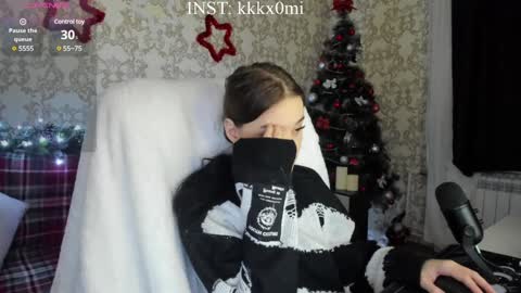Snapshot of cutiekitty_cb chatting on 12.21.24 cutiekitty_cb online show from 12.21.24