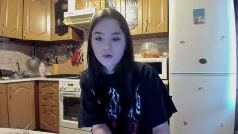 Snapshot of cutiekitty_cb chatting on 12.24.24 cutiekitty_cb online show from 12.24.24