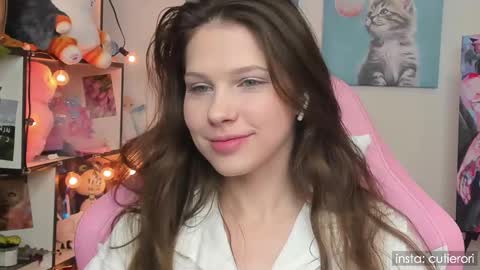 Snapshot of cutierori chatting on 02.27.25 Rori Instagram cutierori online show from 02.27.25