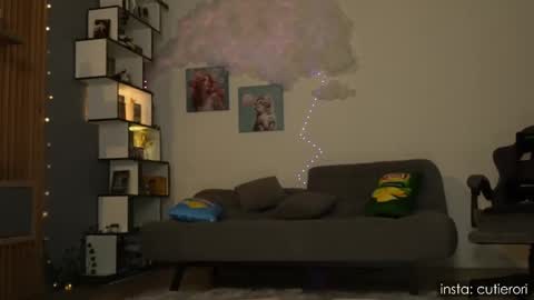 Snapshot of cutierori chatting on 10.01.25 Rori Instagram cutierori online show from 10.01.25