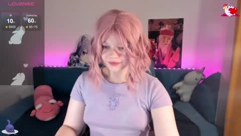 Snapshot of cutiesue chatting on 12.07.24 CutieSue online show from 12.07.24