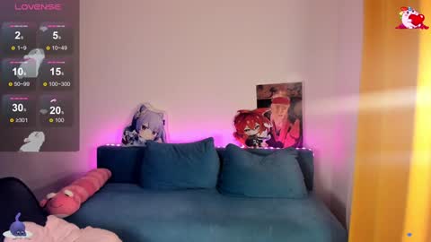 Snapshot of cutiesue chatting on 12.18.24 CutieSue online show from 12.18.24