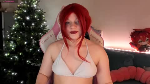 Snapshot of cutiesue chatting on 01.31.25 CutieSue online show from 01.31.25