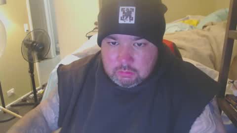 Snapshot of d____w chatting on 01.05.25 d____w online show from 01.05.25