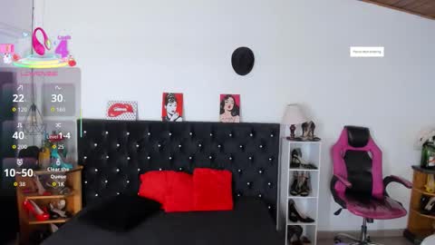 Mia  online show from 12.03.25