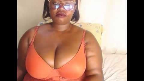 dackchoc21 online show from 11.05.25