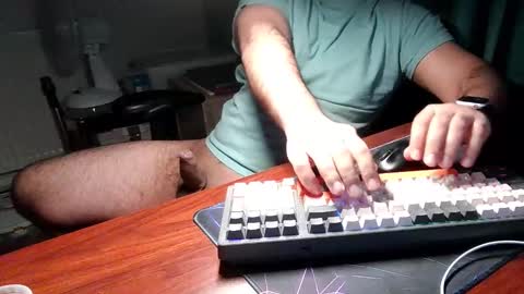 Snapshot of daddypimp3 chatting on 09.29.25 Paul online show from 09.29.25