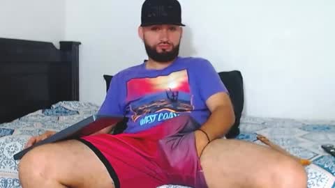 Snapshot of daddytronks17 chatting on 01.16.25 daddytronks17 online show from 01.16.25