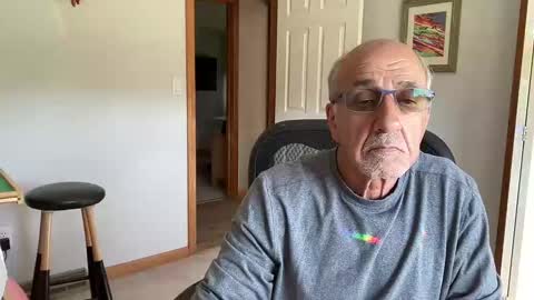 Snapshot of daddyweis chatting on 09.20.25 daddyweis online show from 09.20.25