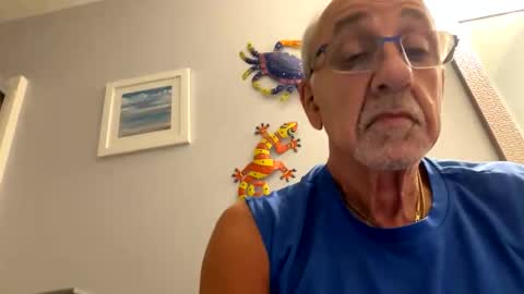 Snapshot of daddyweis chatting on 09.25.25 daddyweis online show from 09.25.25