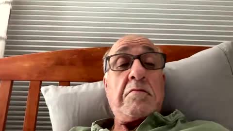 Snapshot of daddyweis chatting on 10.04.25 daddyweis online show from 10.04.25