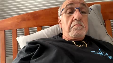 Snapshot of daddyweis chatting on 10.09.25 daddyweis online show from 10.09.25