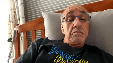 Snapshot of daddyweis chatting on 10.16.25 daddyweis online show from 10.16.25