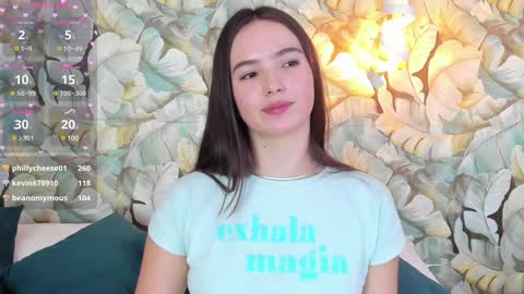 Snapshot of dafnevega chatting on 02.26.25 Dafne online show from 02.26.25