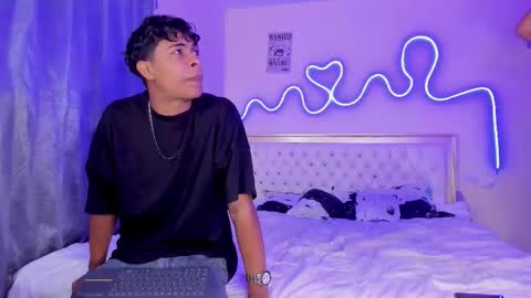 Snapshot of dafnezahiraa_ chatting on 10.05.25 dafnezahiraa online show from 10.05.25