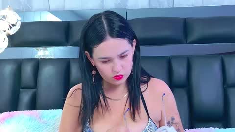 Dahiana online show from 10.21.25