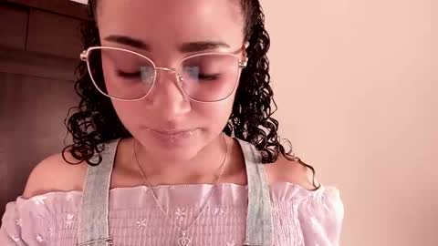 Snapshot of dahliabrowniee chatting on 09.16.25 Dahli online show from 09.16.25