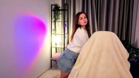 Teona online show from 12.04.25