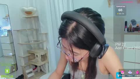 Snapshot of daisybean chatting on 09.26.25 Daisy online show from 09.26.25