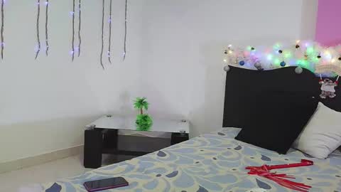 Dakota-Dolls online show from 11.19.25