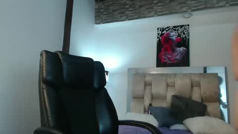 Snapshot of dakotarobbins_ chatting on 12.15.24 dakotarobbins_ online show from 12.15.24