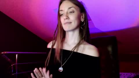 Dalia  online show from 12.15.24