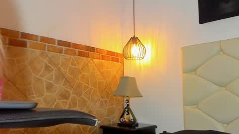         online show from 02.04.25